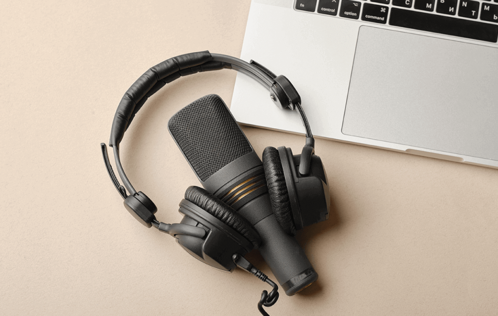 Spotify for Podcasters を用いたポッドキャスト番組の運用業務を担当しました。
